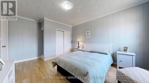 7811 Highway 89, Adjala-Tosorontio, ON - Indoor Photo Showing Bedroom