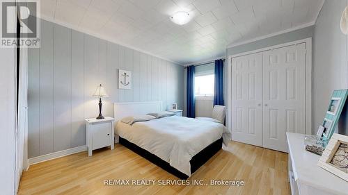 7811 Highway 89, Adjala-Tosorontio, ON - Indoor Photo Showing Bedroom