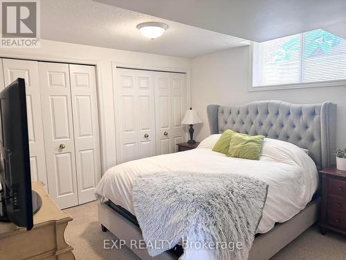 59 Highlands Crescent, Collingwood, ON - Indoor Photo Showing Bedroom