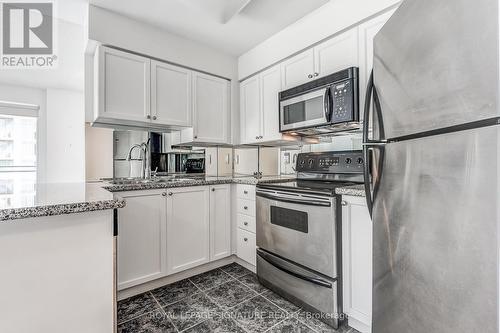 1211 - 2121 Lake Shore Boulevard W, Toronto, ON - Indoor Photo Showing Kitchen