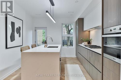 118 Cambridge Avenue, Toronto, ON - Indoor Photo Showing Kitchen