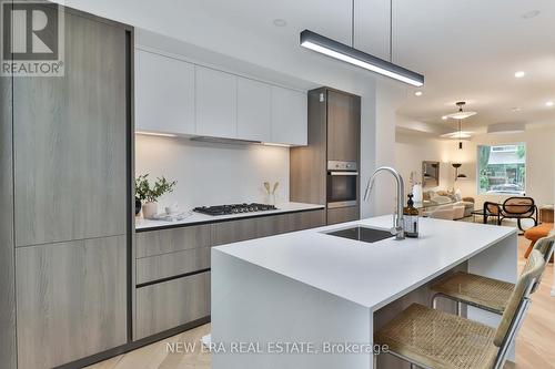 118 Cambridge Avenue, Toronto, ON - Indoor Photo Showing Kitchen With Upgraded Kitchen