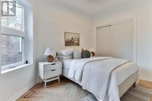 118 Cambridge Avenue, Toronto, ON - Indoor Photo Showing Bedroom