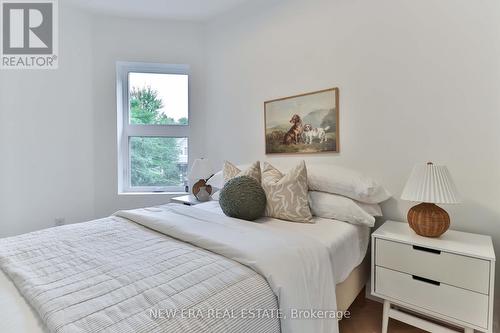 118 Cambridge Avenue, Toronto, ON - Indoor Photo Showing Bedroom