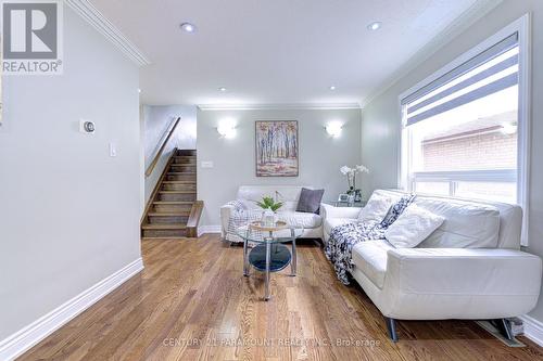 17 Sheringham Street S, Brampton, ON - Indoor Photo Showing Living Room