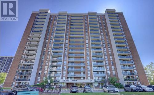 904 - 17 Knightsbridge Road, Brampton, ON - Outdoor With Balcony With Facade