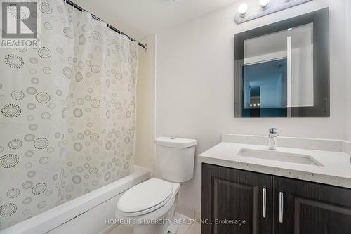 904 - 17 Knightsbridge Road, Brampton, ON - Indoor Photo Showing Bathroom