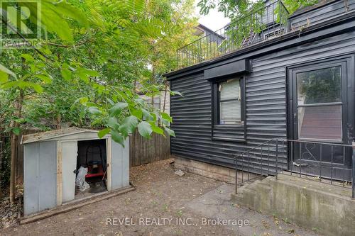 34 Sherman Avenue S, Hamilton, ON - Outdoor