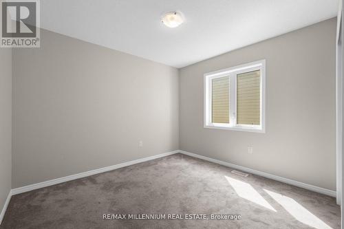 8620 Pawpaw Lane, Niagara Falls, ON - Indoor Photo Showing Other Room