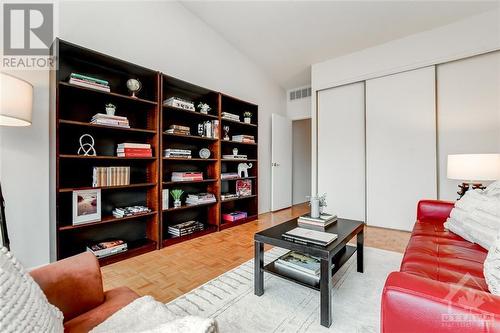 525 St Laurent Boulevard Unit#10, Ottawa, ON - Indoor