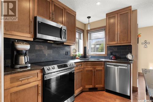 3605 Green Cedar Court, Regina, SK - Indoor Photo Showing Kitchen With Stainless Steel Kitchen