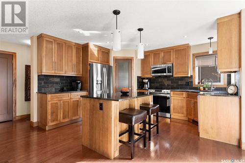 3605 Green Cedar Court, Regina, SK - Indoor Photo Showing Kitchen With Stainless Steel Kitchen