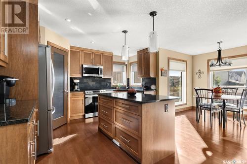 3605 Green Cedar Court, Regina, SK - Indoor Photo Showing Kitchen With Stainless Steel Kitchen With Upgraded Kitchen