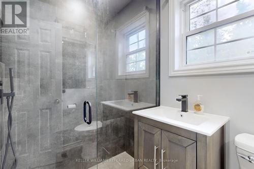 55 Fairside Avenue, Toronto, ON - Indoor Photo Showing Bathroom