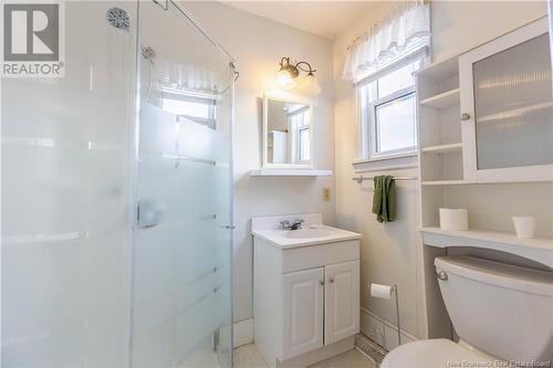 64 Fairfield Road, Sackville, NB - Indoor Photo Showing Bathroom