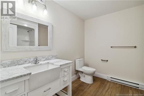 423 Neill Street, Fredericton, NB - Indoor Photo Showing Bathroom