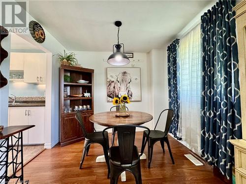 155 Marshall Park Drive, North Bay, ON - Indoor Photo Showing Dining Room