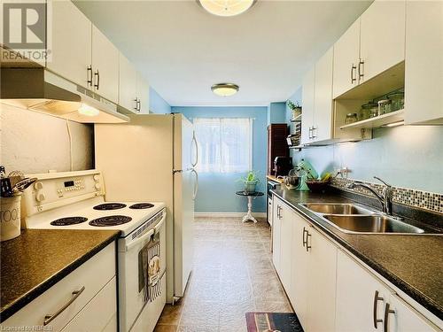 155 Marshall Park Drive, North Bay, ON - Indoor Photo Showing Kitchen With Double Sink