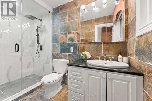 9 Sifton Court, Toronto, ON - Indoor Photo Showing Bathroom