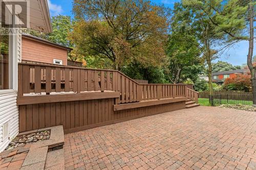 9 Sifton Court, Toronto, ON - Outdoor