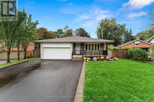 9 Sifton Court, Toronto, ON - Outdoor With Deck Patio Veranda