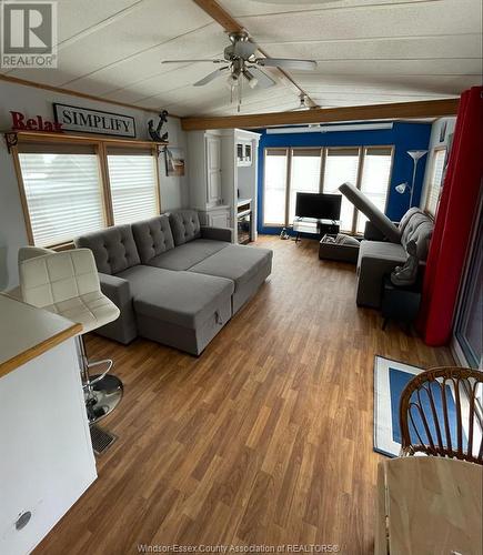 3 Allan Street Unit# B31, Dover Centre, ON - Indoor Photo Showing Living Room