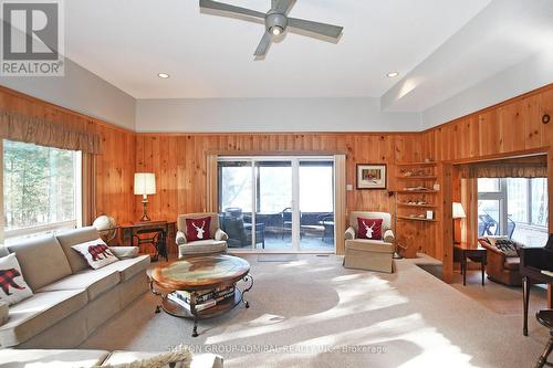 326 Indian Point Road, Kawartha Lakes, ON - Indoor Photo Showing Living Room