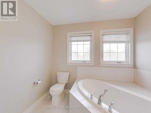 1100 Woodhaven Drive, Kingston, ON - Indoor Photo Showing Bathroom