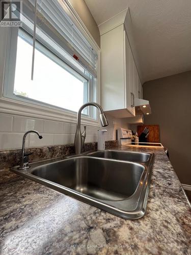 140 Brock Avenue, Timmins, ON - Indoor Photo Showing Kitchen