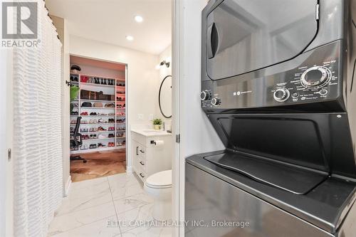 2314 - 103 The Queensway, Toronto, ON - Indoor Photo Showing Laundry Room