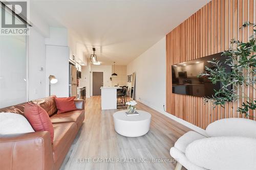 2314 - 103 The Queensway, Toronto, ON - Indoor Photo Showing Living Room