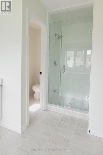 19 Hancock Crescent, Kawartha Lakes, ON - Indoor Photo Showing Bathroom