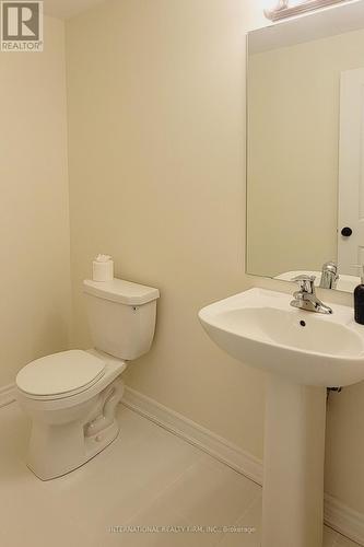 19 Hancock Crescent, Kawartha Lakes, ON - Indoor Photo Showing Bathroom