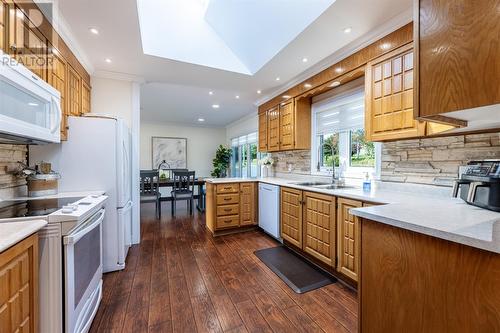 80 Otterbury Road, Clarke'S Beach, NL - Indoor Photo Showing Kitchen