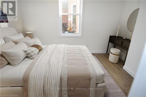 601 7Th St A E, Owen Sound, ON - Indoor Photo Showing Bedroom