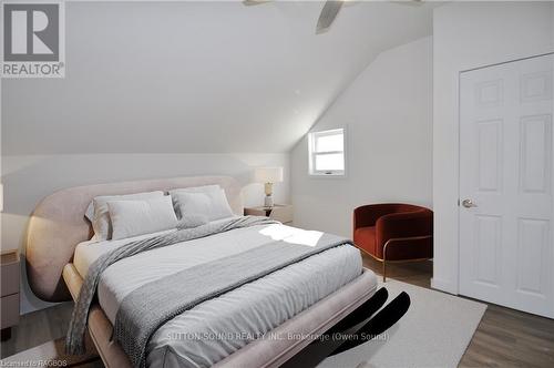 601 7Th St A E, Owen Sound, ON - Indoor Photo Showing Bedroom