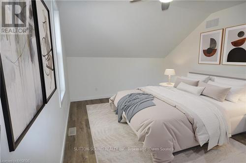 601 7Th St A E, Owen Sound, ON - Indoor Photo Showing Bedroom