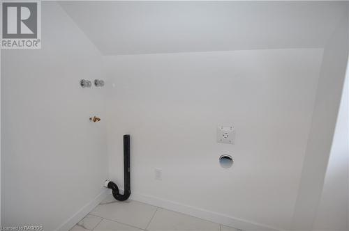 Second Floor Laundry in Bathroom - 601 7Th St A E, Owen Sound, ON - 