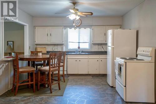 71 B Havilland Shores Dr, Havilland Bay, ON - Indoor Photo Showing Kitchen With Double Sink