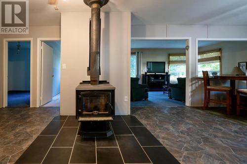 71 B Havilland Shores Dr, Havilland Bay, ON - Indoor With Fireplace