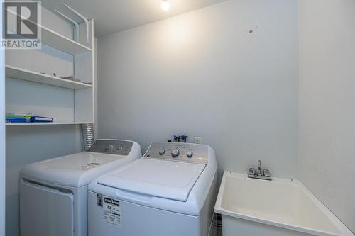 725 Carney Street, Prince George, BC - Indoor Photo Showing Laundry Room