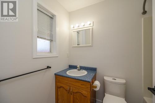 725 Carney Street, Prince George, BC - Indoor Photo Showing Bathroom