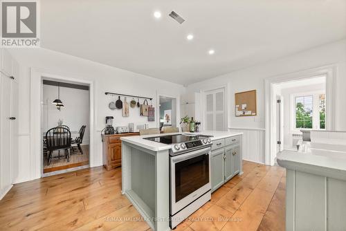 7823 Bickle Hill Road, Hamilton Township, ON - Indoor Photo Showing Kitchen