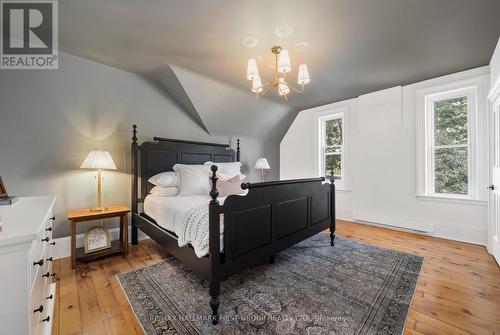 7823 Bickle Hill Road, Hamilton Township, ON - Indoor Photo Showing Bedroom