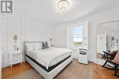 7823 Bickle Hill Road, Hamilton Township, ON - Indoor Photo Showing Bedroom