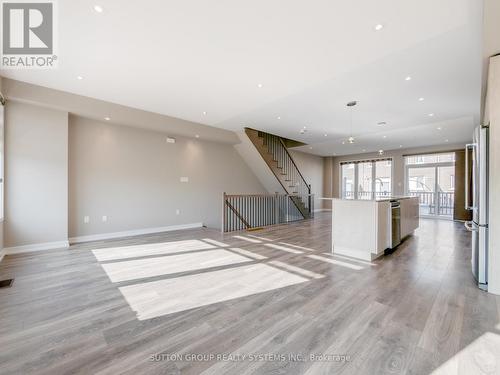 3165 Ernest Appelbe Boulevard, Oakville, ON - Indoor Photo Showing Other Room