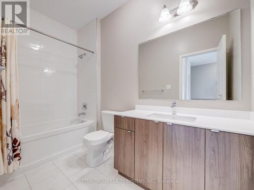 3165 Ernest Appelbe Boulevard, Oakville, ON - Indoor Photo Showing Bathroom