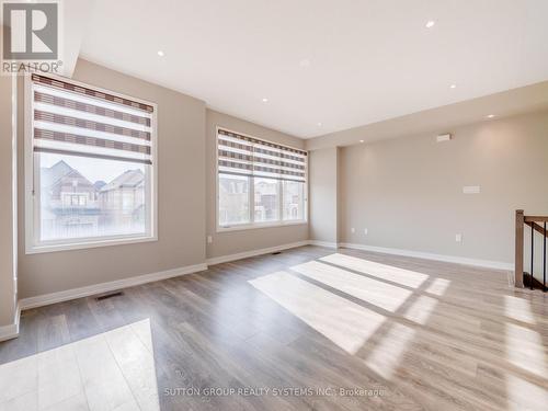 3165 Ernest Appelbe Boulevard, Oakville, ON - Indoor Photo Showing Other Room