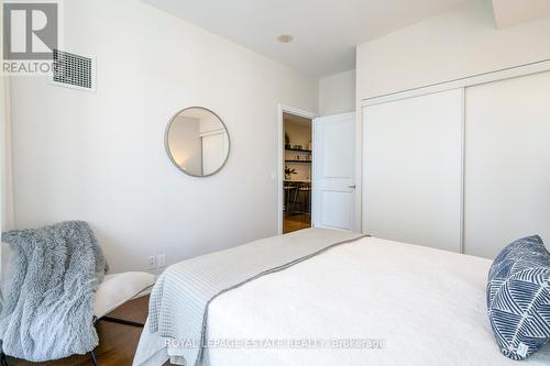 1506 - 530 St. Clair Avenue W, Toronto, ON - Indoor Photo Showing Bedroom