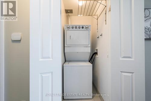 1506 - 530 St. Clair Avenue W, Toronto, ON - Indoor Photo Showing Laundry Room